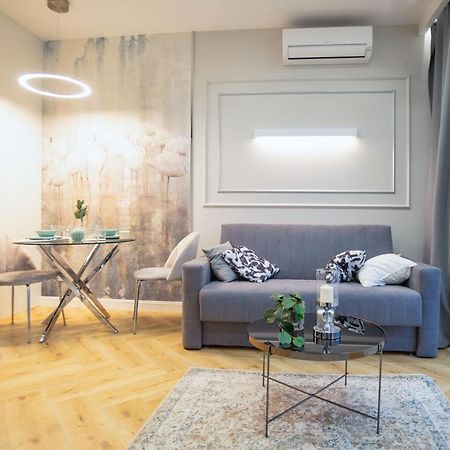 Targowa Bright Studio By Sofija Warsawa Bagian luar foto