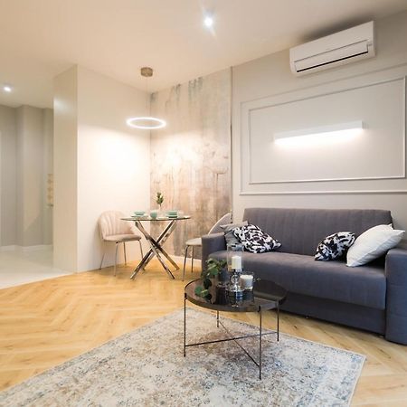 Targowa Bright Studio By Sofija Warsawa Bagian luar foto