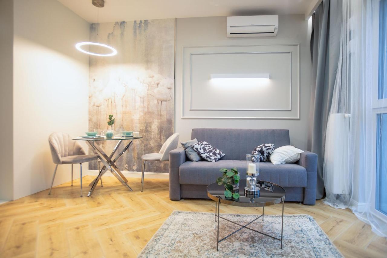 Targowa Bright Studio By Sofija Warsawa Bagian luar foto