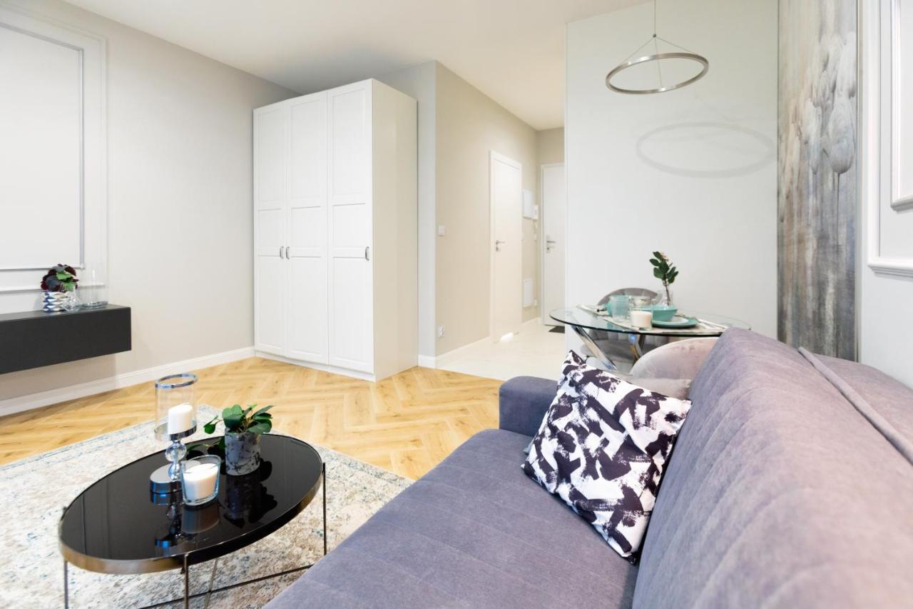 Targowa Bright Studio By Sofija Warsawa Bagian luar foto